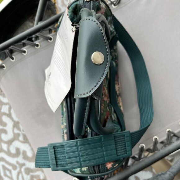 Vintage Atlantic **Rainforest Tapestry Travel Bag** - NWT - Picture 10 of 14